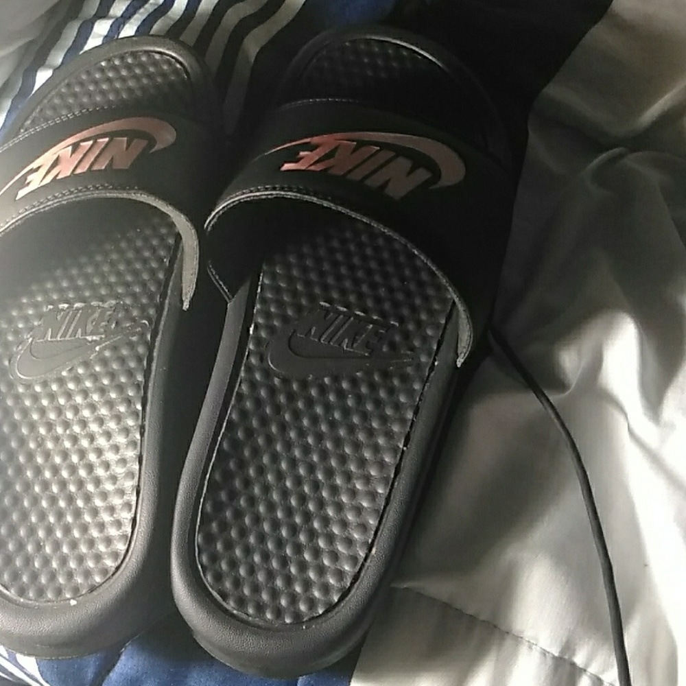 Nike slides